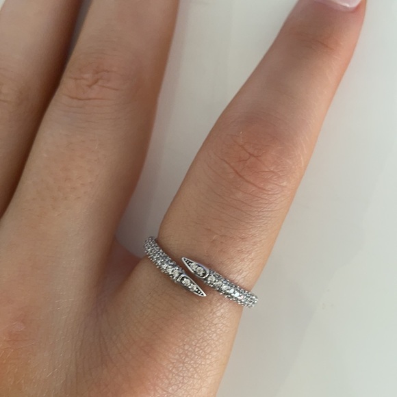 Silver ring - Picture 5 of 5